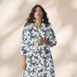 Preview: Viskose Fruchtblüten auf Blau